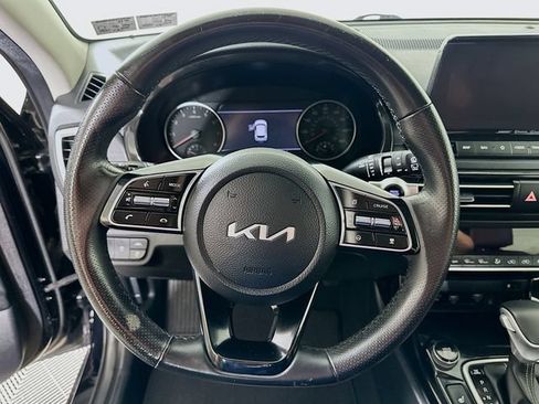 Used 2023 Kia Seltos SX AWD/4WD image 14