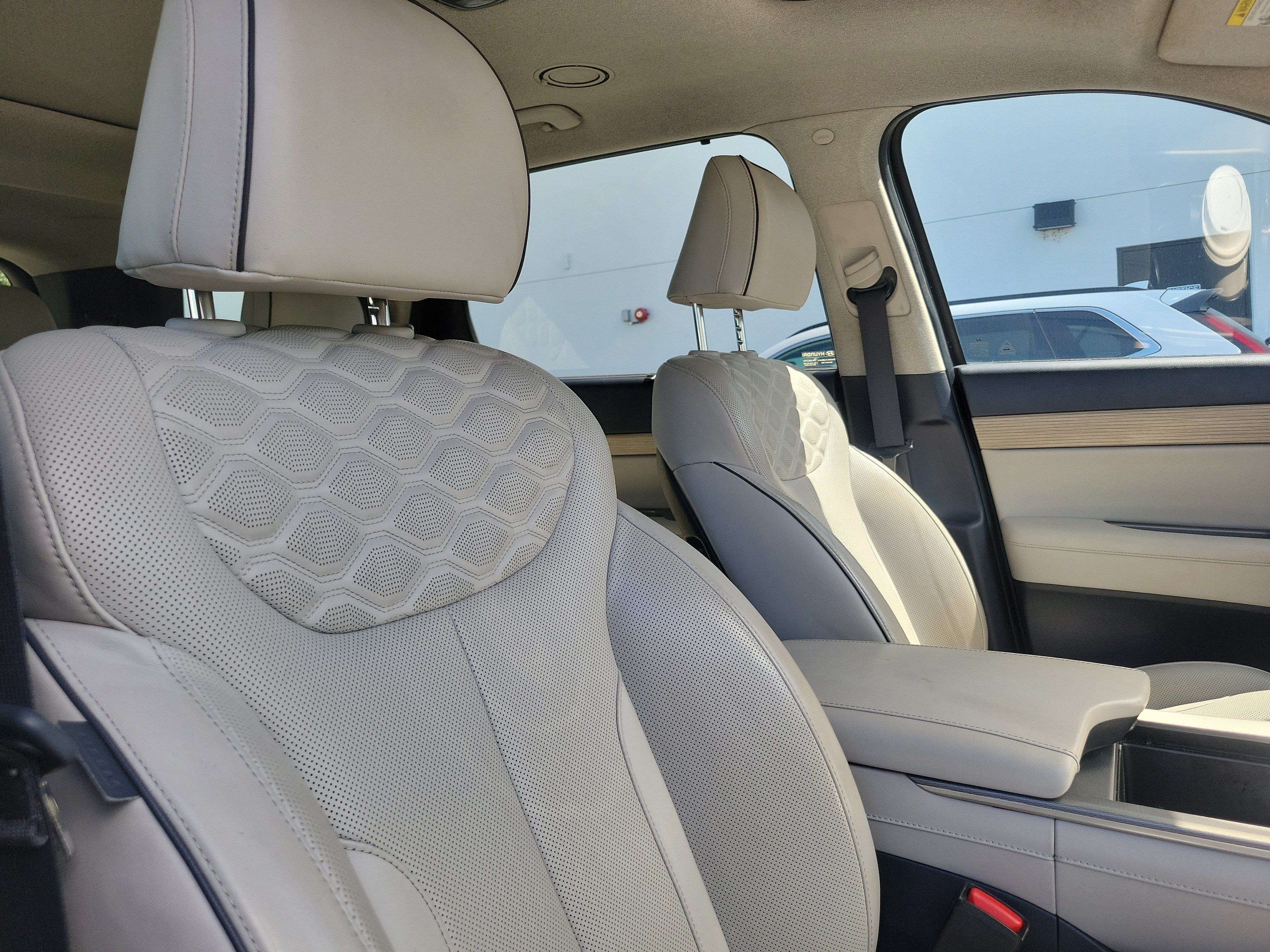 Used 2022 Hyundai Palisade Limited FWD image 15