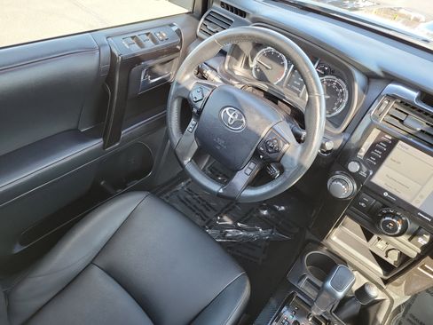 Certified 2020 Toyota 4Runner TRD Off-Road Premium w/ Moonroof Package image 17