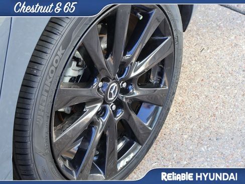 Used 2023 MAZDA MAZDA3 s FWD image 41