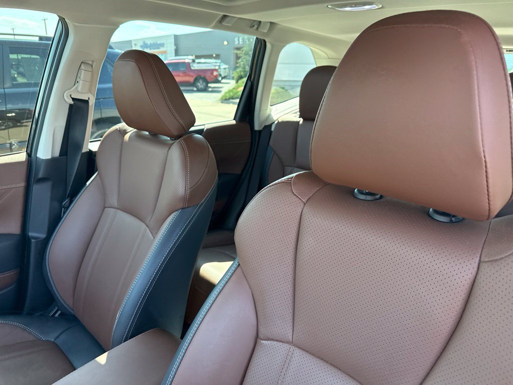 Used 2024 Subaru Forester Touring w/ Convenience Package AWD/4WD image 6