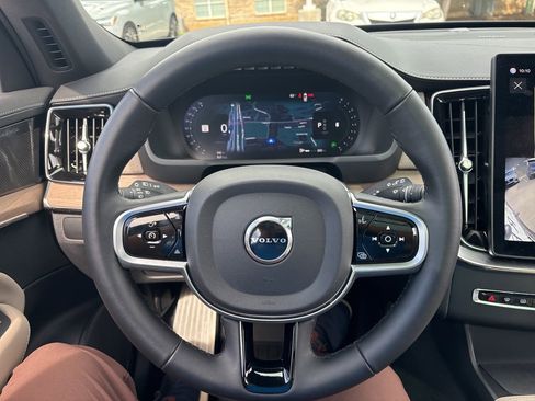Certified 2026 Volvo XC90 B6 Plus w/ Protection Package Premier AWD/4WD image 26