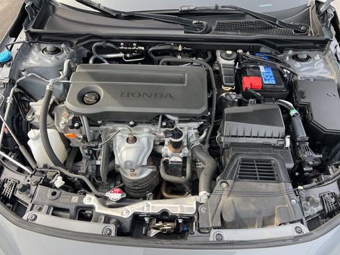 Used 2025 Honda Civic Sport image 27