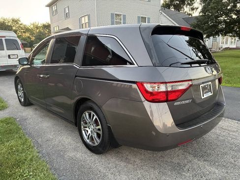 Used 2011 Honda Odyssey EX image 8