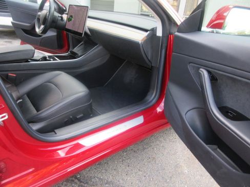 Used 2017 Tesla Model 3 Standard Range RWD image 18