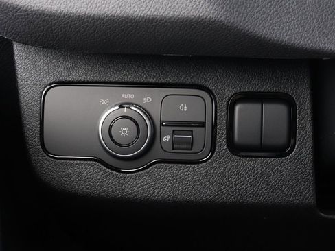 Used 2025 Mercedes-Benz Sprinter 2500 image 63