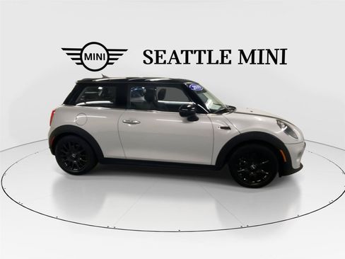 Used 2019 MINI Cooper 2-Door Hardtop FWD image 11