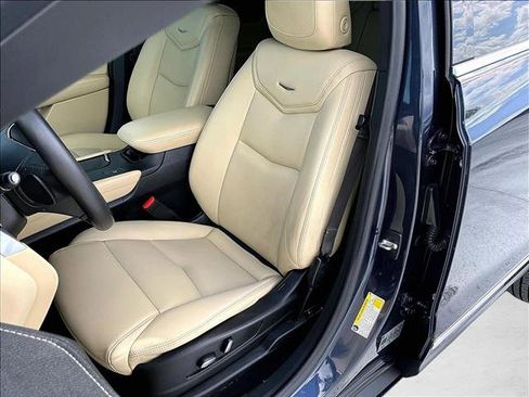 Used 2018 Cadillac XT5 FWD w/ LPO, Wheel Lock Package image 27