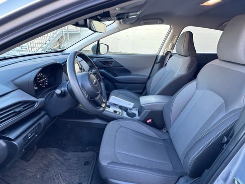 Used 2024 Subaru Crosstrek 2.0i image 9