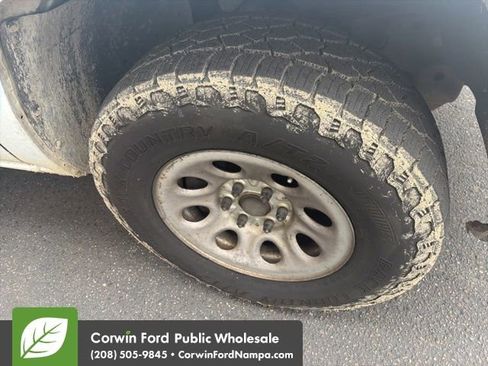 Used 2005 GMC Sierra 1500 W/T image 13