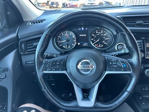 Used 2022 Nissan Rogue Sport SL w/ Premium Package image 20