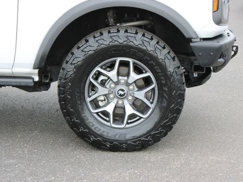 Used 2024 Ford Bronco Badlands AWD/4WD image 12