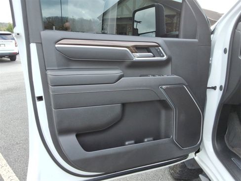 Certified 2025 Chevrolet Silverado 2500 LT image 23