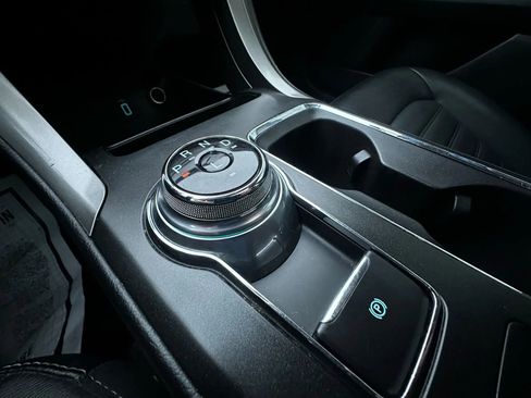 Used 2017 Ford Fusion Energi SE image 22