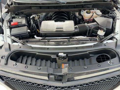 Certified 2024 Cadillac Escalade ESV Sport Platinum w/ LPO, ONYX Package image 33