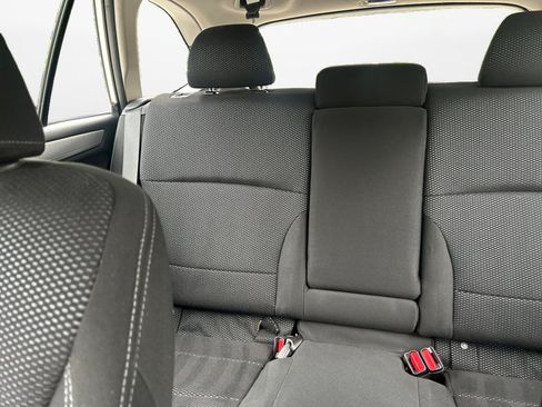 Used 2018 Subaru Outback 2.5i AWD/4WD image 12