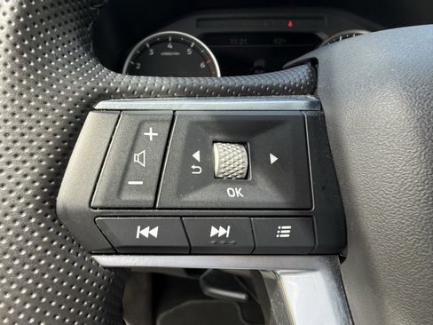 Used 2025 Mitsubishi Outlander SE AWD/4WD image 18
