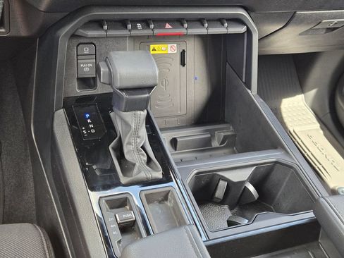 Used 2026 Toyota Tundra SR AWD/4WD image 27
