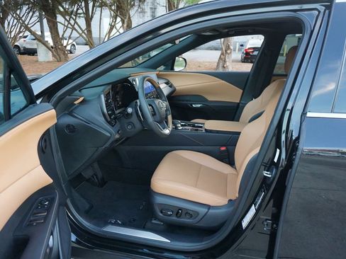 Used 2025 Lexus RX 350 Premium w/ Convenience Package FWD image 2