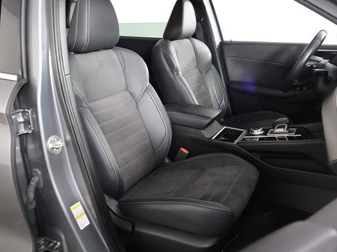 Used 2023 Mitsubishi Outlander SE Black Edition image 31