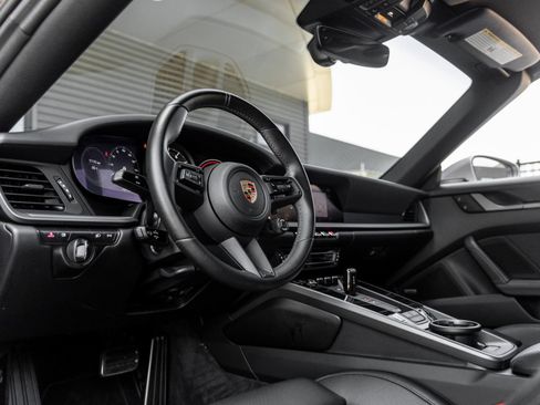 Used 2023 Porsche 911 Carrera S RWD image 4