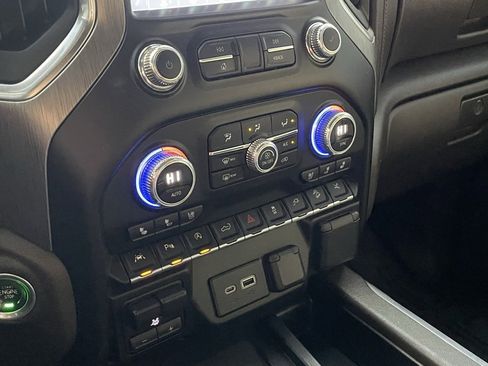 Used 2019 GMC Sierra 1500 Denali w/ Denali Ultimate Package image 18