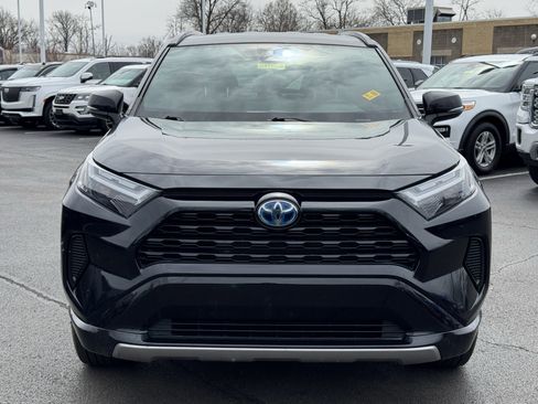 Used 2024 Toyota RAV4 SE image 14