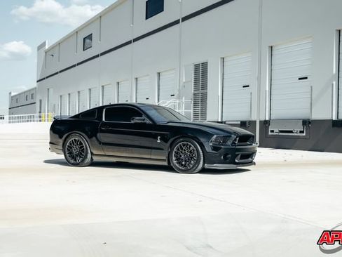 Used 2013 Ford Mustang Shelby GT500 RWD image 18