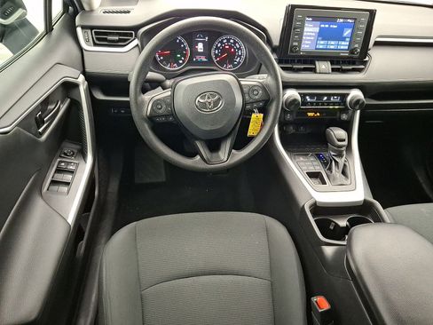 Used 2021 Toyota RAV4 LE AWD/4WD image 12