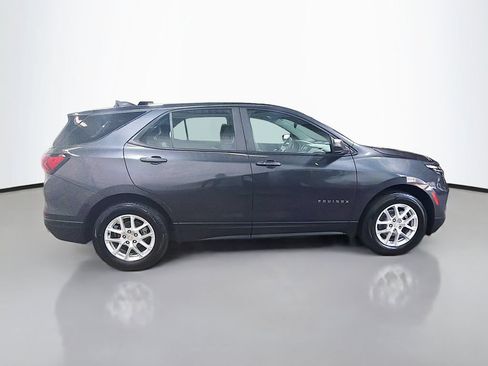 Used 2022 Chevrolet Equinox LS AWD/4WD image 10