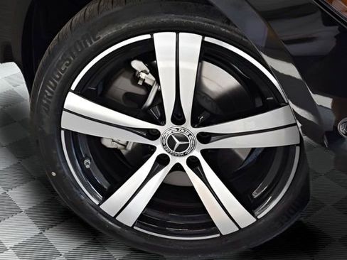 New 2026 Mercedes-Benz C 300 4MATIC Sedan image 14