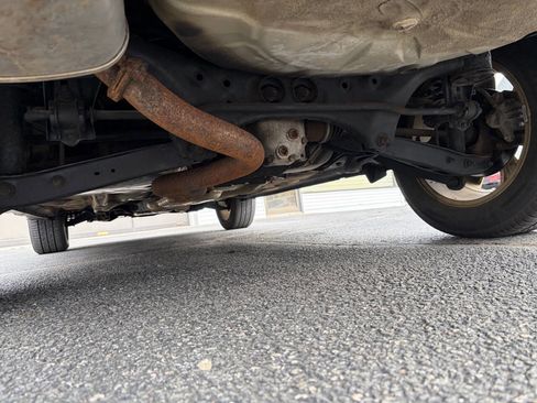 Used 2010 Subaru Outback 2.5i Premium image 19