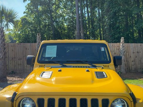 Used 2019 Jeep Wrangler Unlimited Rubicon AWD/4WD image 25