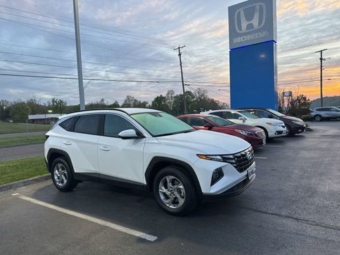 Used 2024 Hyundai Tucson SEL AWD/4WD image 2