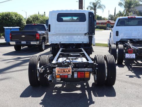 New 2024 Chevrolet Low Cab Forward image 5