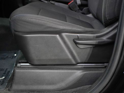 Used 2020 Chevrolet Silverado 1500 Custom w/ Custom Value Package image 20