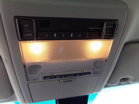 Used 2010 Lexus LS 460 Base AWD 4dr Sedan image 42