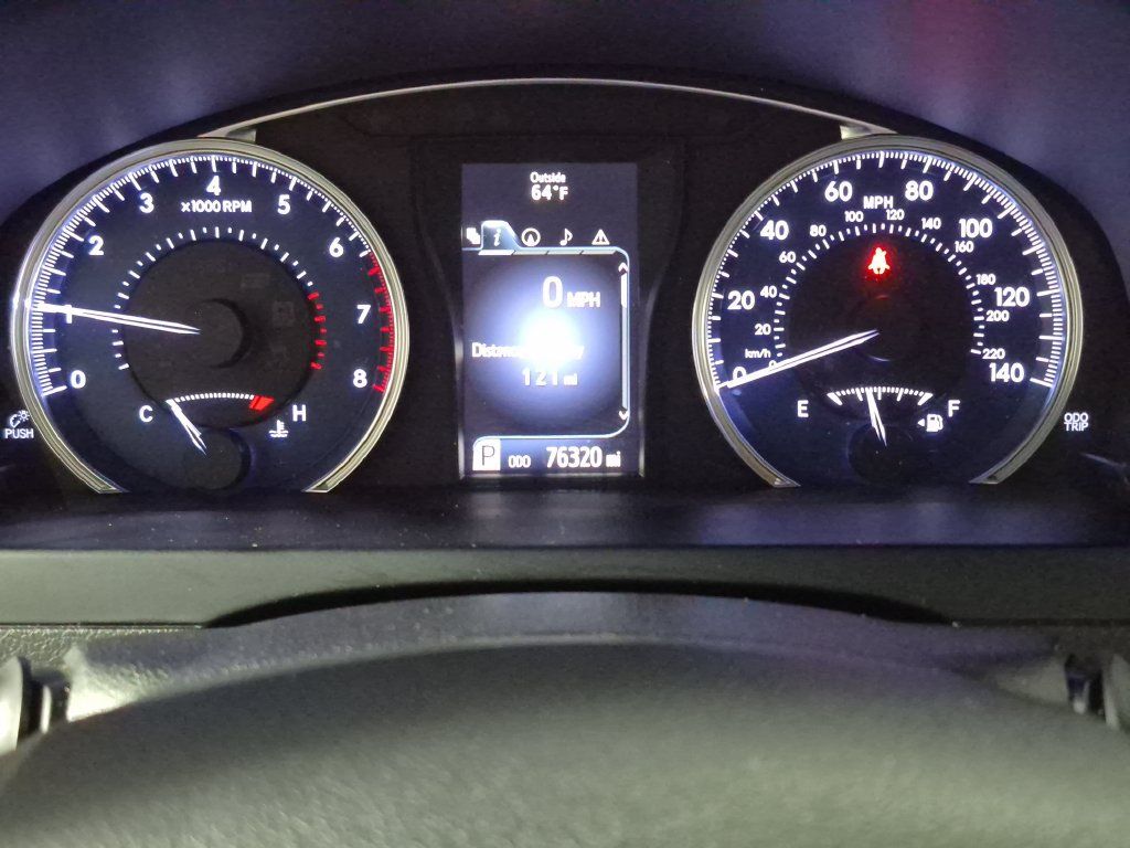 Used 2015 Toyota Camry XLE w/ Moonroof Package FWD image 14