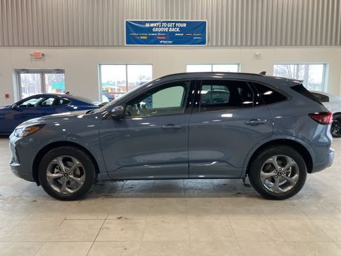 Used 2023 Ford Escape ST-Line Select image 8