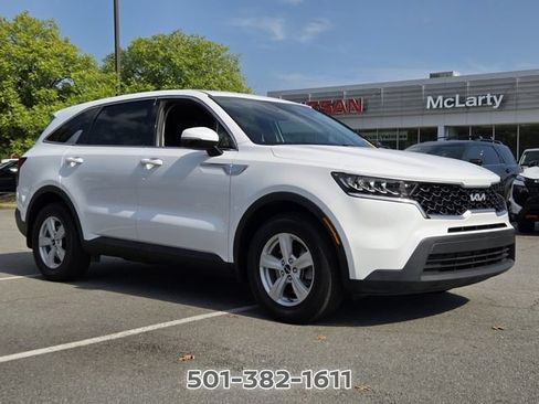 Used 2023 Kia Sorento LX FWD image 7