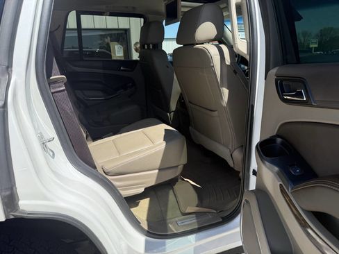 Used 2018 Chevrolet Tahoe LT w/ LT Signature Package AWD/4WD image 13