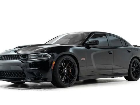 Used 2019 Dodge Charger Scat Pack w/ Dynamics Package RWD image 7
