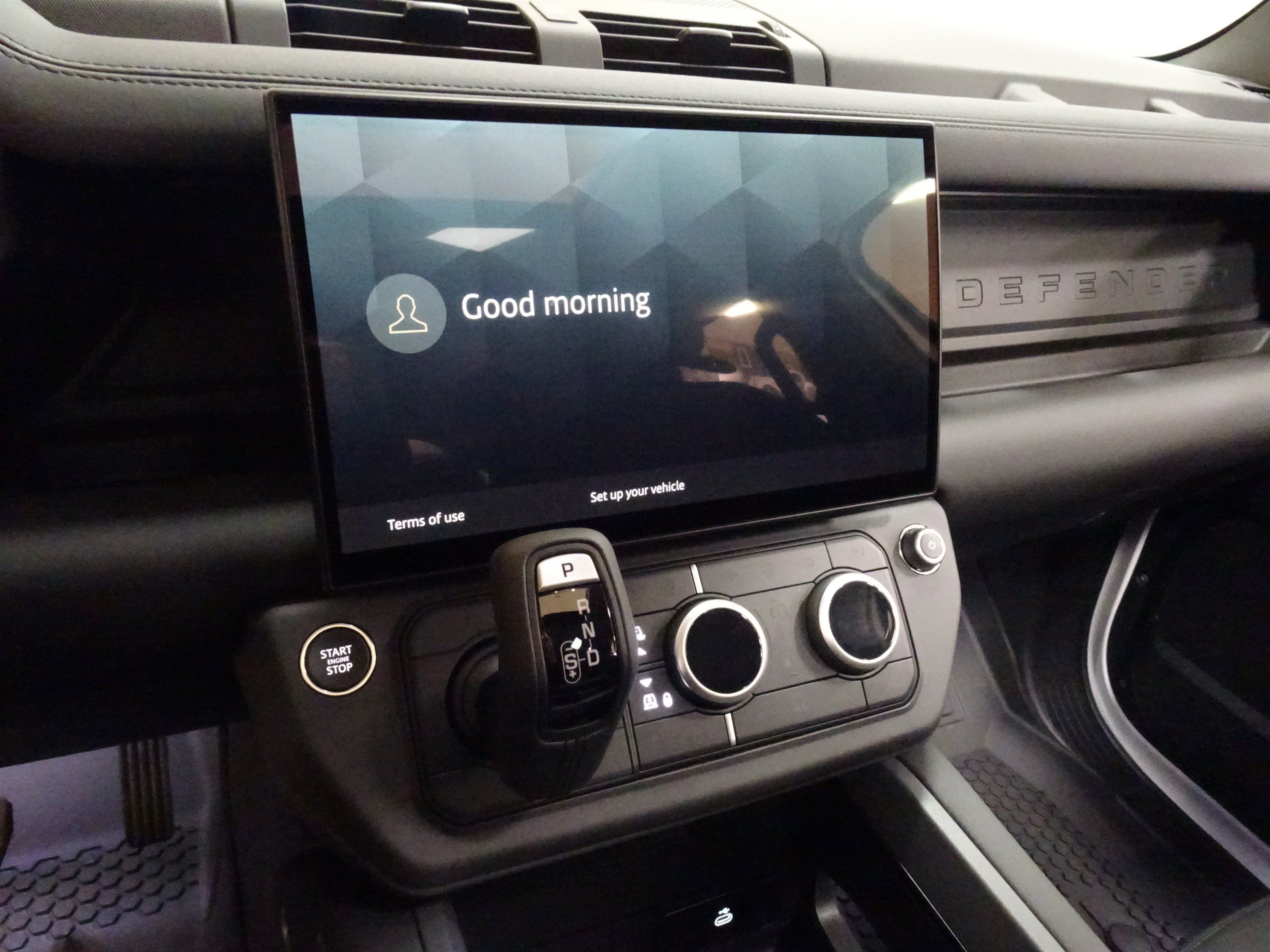 New 2026 Land Rover Defender 110 S AWD/4WD image 4