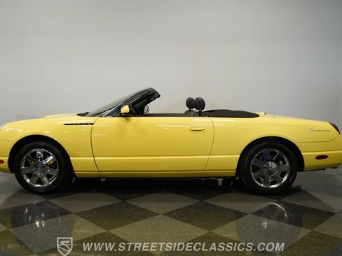 Used 2002 Ford Thunderbird image 2