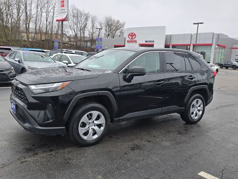 Used 2024 Toyota RAV4 LE image 3