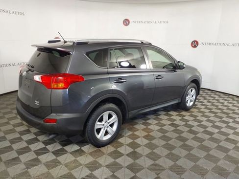 Used 2013 Toyota RAV4 XLE AWD/4WD image 5