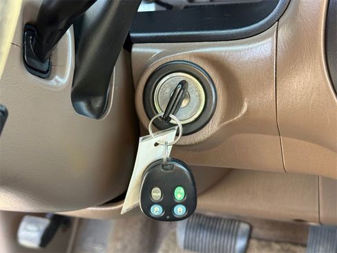 Used 2000 Toyota Tundra SR5 image 23