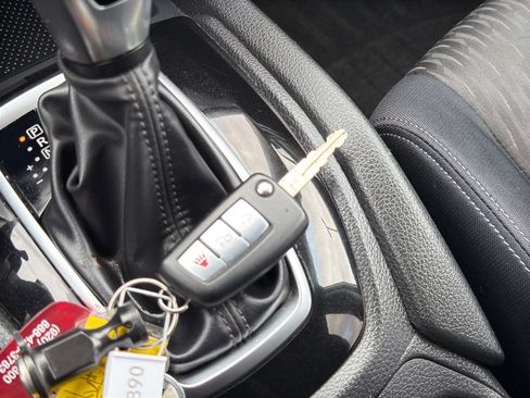 Used 2017 Nissan Rogue S w/ S Appearance Package image 36