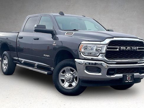 Used 2022 RAM 2500 Tradesman AWD/4WD image 2
