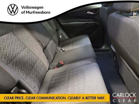 Used 2024 Chevrolet Equinox LT FWD image 19